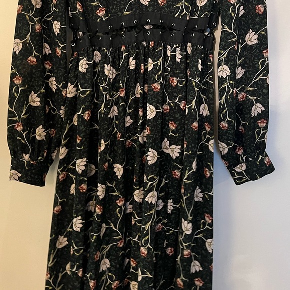 TOPSHOP Woodland Latticed Waist Midi - Picture 7 of 8